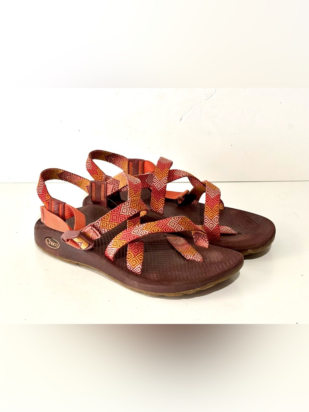 Chaco's Z/2 Classic Sandals Water Walking Strappy Shoes Orange Women's Size 10